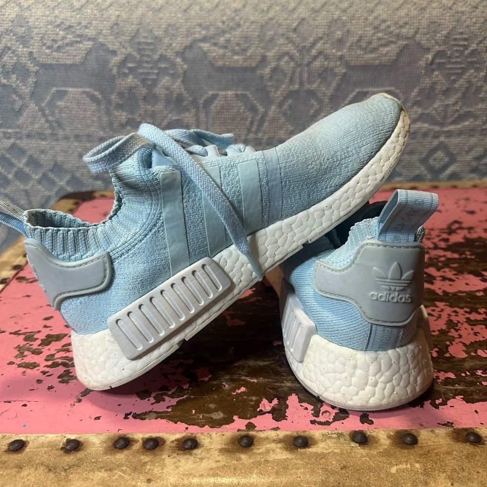 ADIDAS NMD R1 Women’s Prime knit casual ice blue shoe sz 8.5 - Picture 3 of 15
